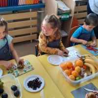 dzieciom zajęcia kulinarne bardzo się podobały