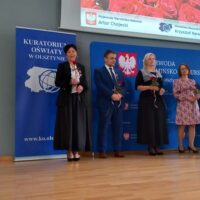 Pani Dyrektor ZSG-S Wioletta Róża Rutkowska z Medalem Komisji Edukacji Narodowej