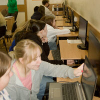 Uczniowie podczas testu online OWoR 2023