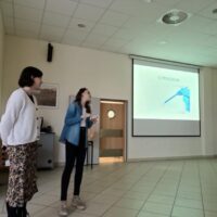 Panie położne prezentują pierwszą część spotkania