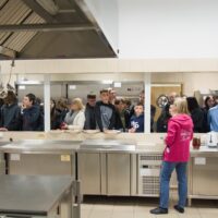 Ósmoklasiści oprowadzani po szkole