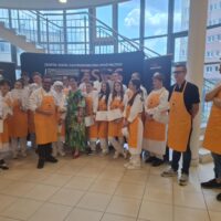 Wspólne zdjęcie wszystkich uczestników na zakończenie warsztatów
