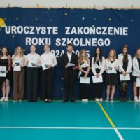 Wyróżnieni uczniowie za pracę na rzecz szkoły