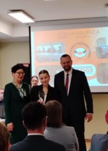 Wspólne zdjęcie Pani Dyrektor ZSG-S, właścicielki restauracji Casablanca z Prezydentem Olsztyna