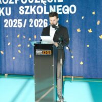 Bartosz Frydrych - prowadzący uroczystość rozpoczęcia roku szkolnego