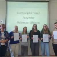 Uczniowie prezentują swoją twórczość poetycką