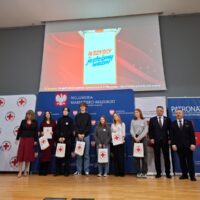 Wspólne zdjęcie nagrodzonych za III pierwsze miejsce