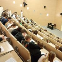 Aula pełna uczestników konkursu Deutschfreaks