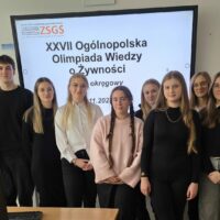 Pamiątkowe zdjęcie z organizatorami