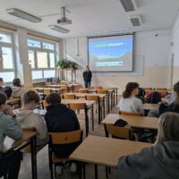 Odnawialne źródła energii - omawianie prezentacji