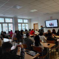 Uczestnicy wykładu obszarze edukacji prozdrowotnej młodzieży