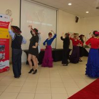 Uczestnicy mobilności międzynarodowej bawią się w rytmie flamenco