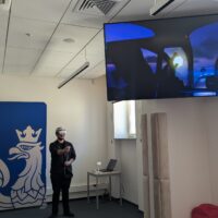 Zapoznajemy się z możliwością wykorzystania okularów VR w nauce.